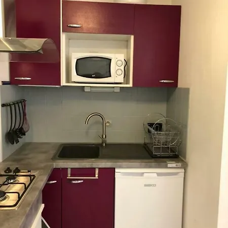 Cap D Apartment *