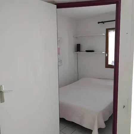 Cap D Apartment *